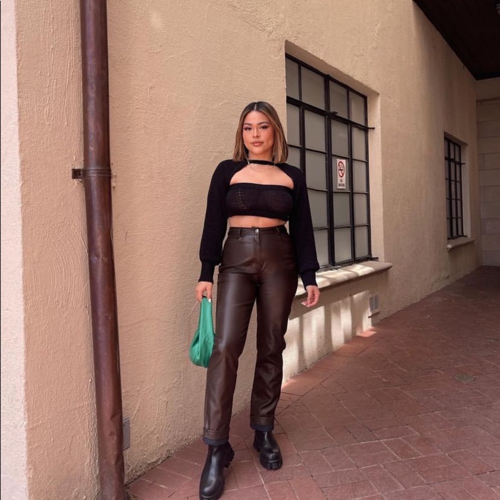 Miss Lola Outfit